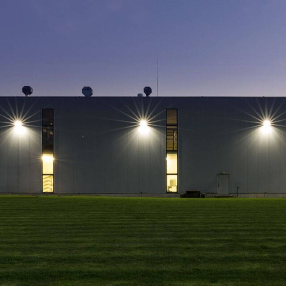 DOTLUX LED-Fluter LENSplus 150W 5000K 30*60° Abstrahlwinkel B-Ware