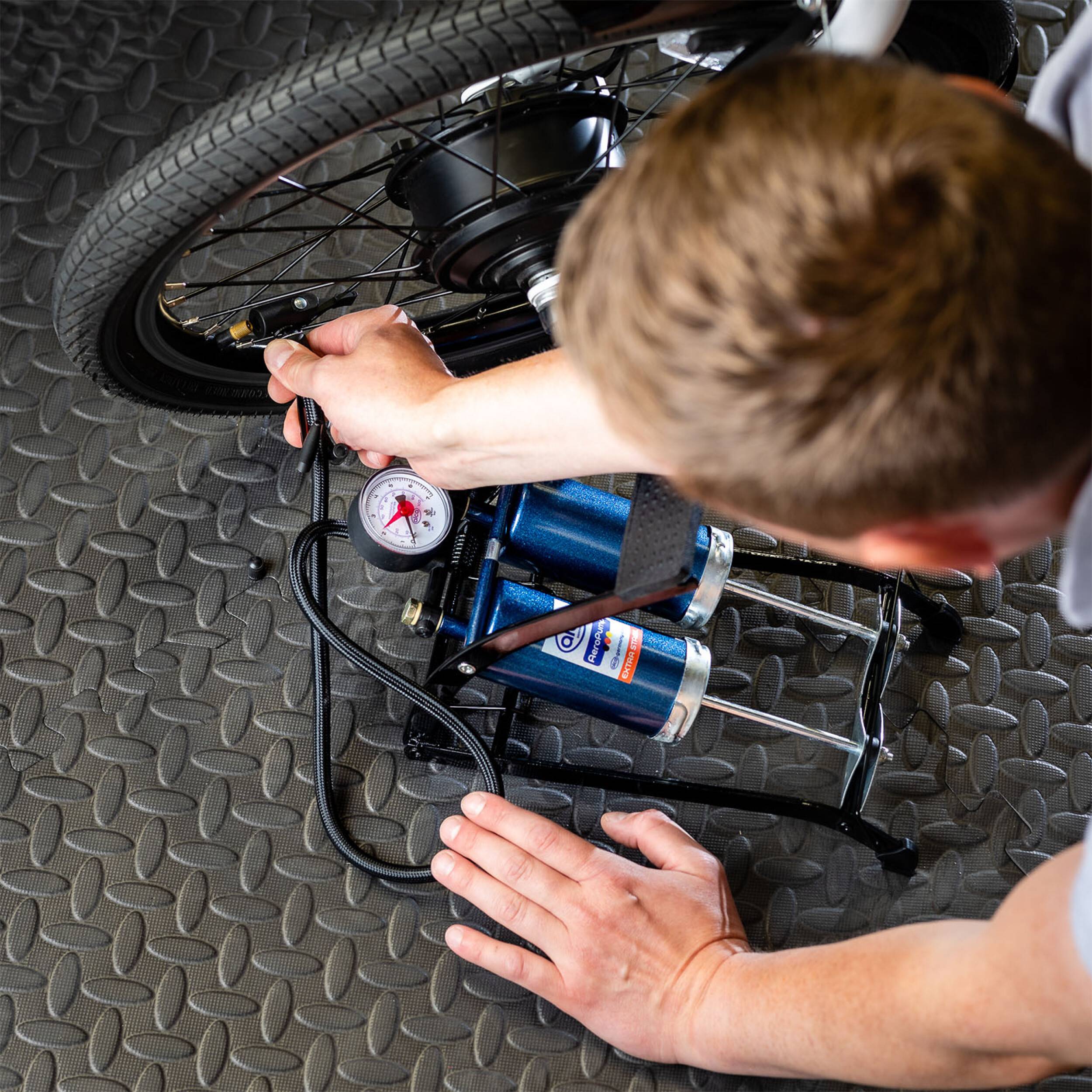 alca® Luftpumpe Doppelhub Fußluftpumpe, Fahrradluftpumpe, Doppel-Zylinder, 7 bar, Adapter inklusive