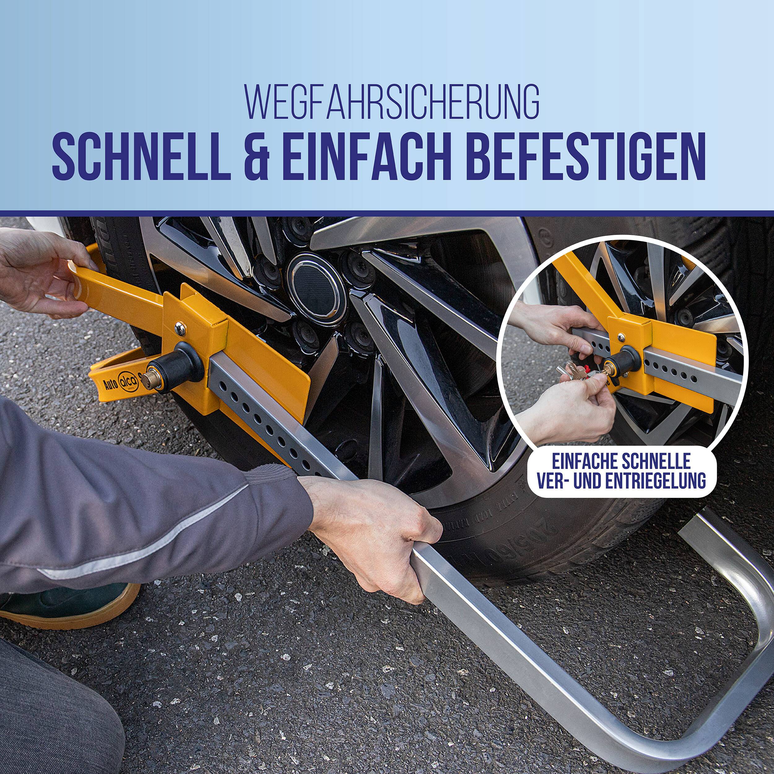 Person befestigt eine gelbe Radkralle an einem Autoreifen; Ausschnitt zeigt schnelles Sperren und Entsperren. Deutscher Text besagt „Wegfahrsicherung schnell & einfach befestigen