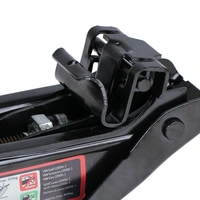 HEYNER® OEM Wagenheber - MADE IN EU - passend für Golf/Leon/Octavia/A3 - bis 1010 kg HEYNER® OEM Wagenheber - MADE IN EU - passend für Golf/Leon/Octavia/A3 - bis 1010 kg