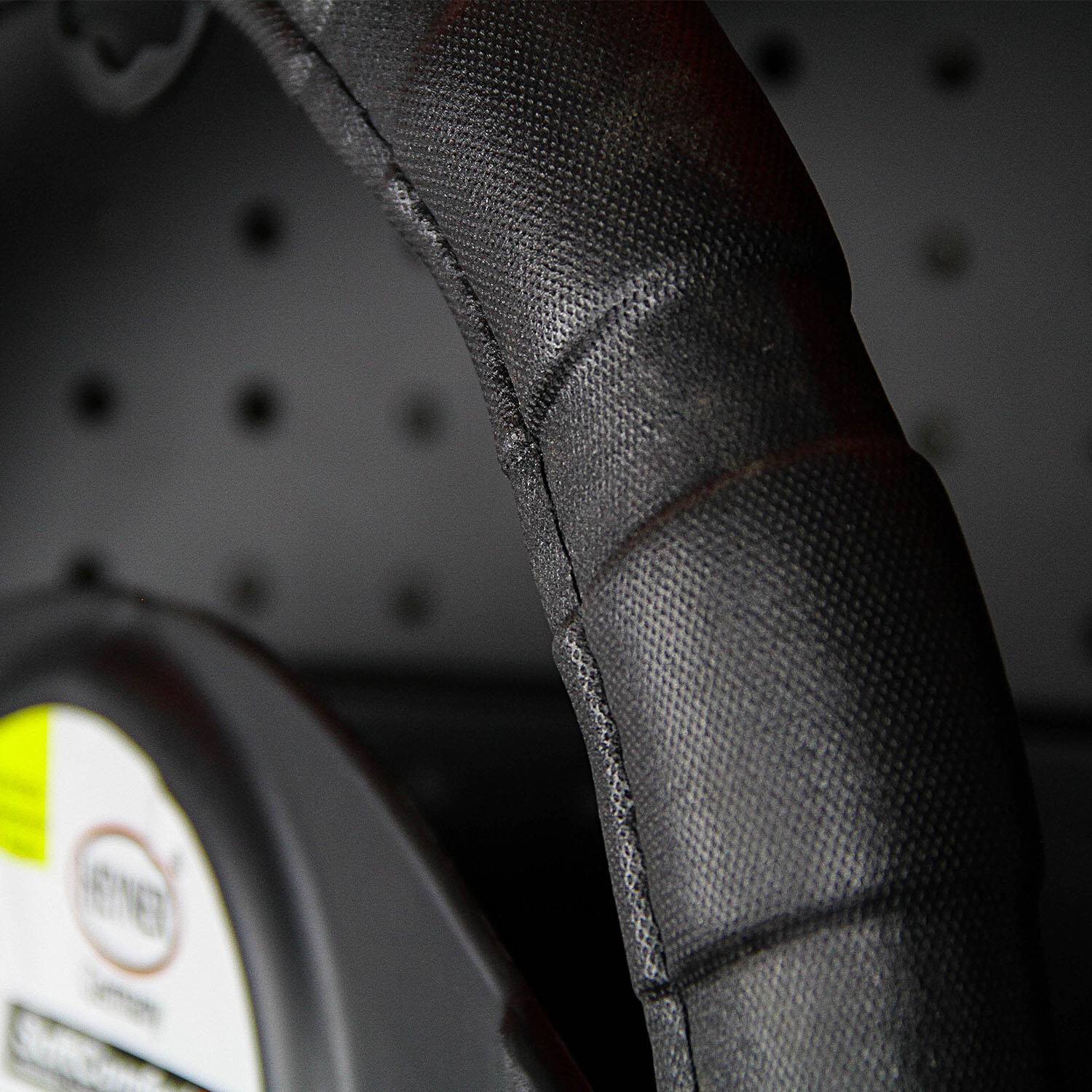 HEYNER® Lenkradhülle Auto 37–39 cm – rutschfest, weich, griffig, schwarz, geruchsneutral