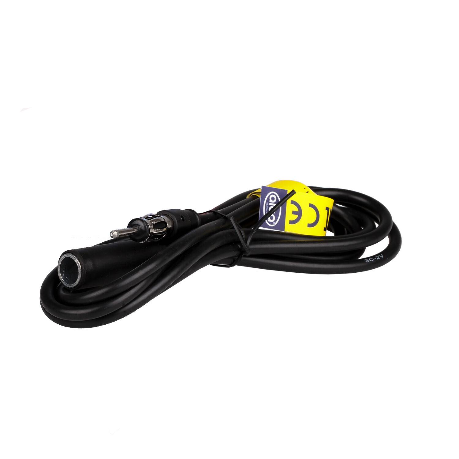 Ein schwarzes Audiokabel, aufgewickelt mit einem gelben Etikett, das CE-Kennzeichnungen anzeigt, mit einem 3,5-mm-Klinkenstecker und einer Buchse an den gegenüberliegenden Enden.