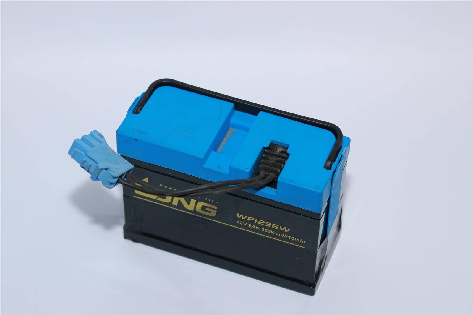 Ersatzakku - Peg-Pérego KB0014 / 12V Fahrzeuge - 12 Volt 8Ah Pb - aufbereitet