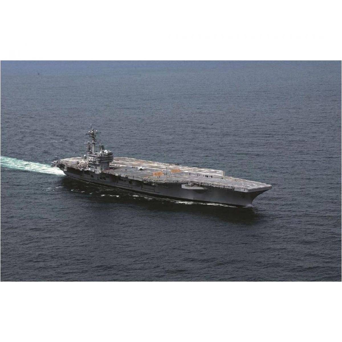 510105534 - Modellbausatz,1:720 U.S.S. George H.W. Bush CVN77