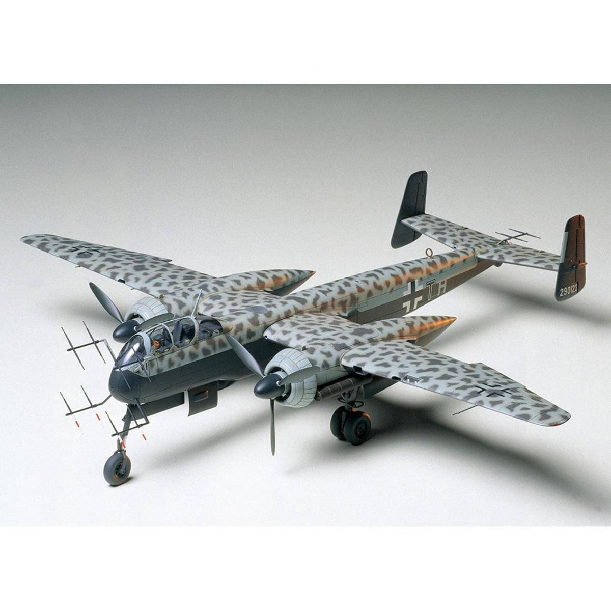 300061057 - Modellbausatz,1:48 Dt. Nachtjäg. Heinkel Uhu He219