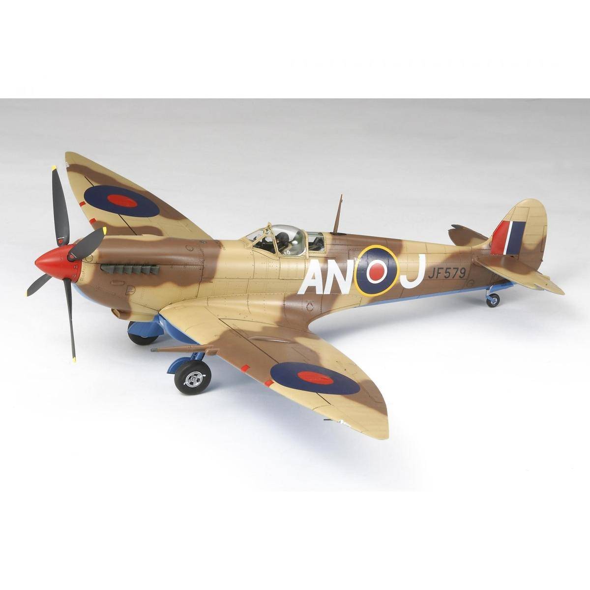Modellbausatz,1:32 Supermarine Spitfire Mk.VIII
