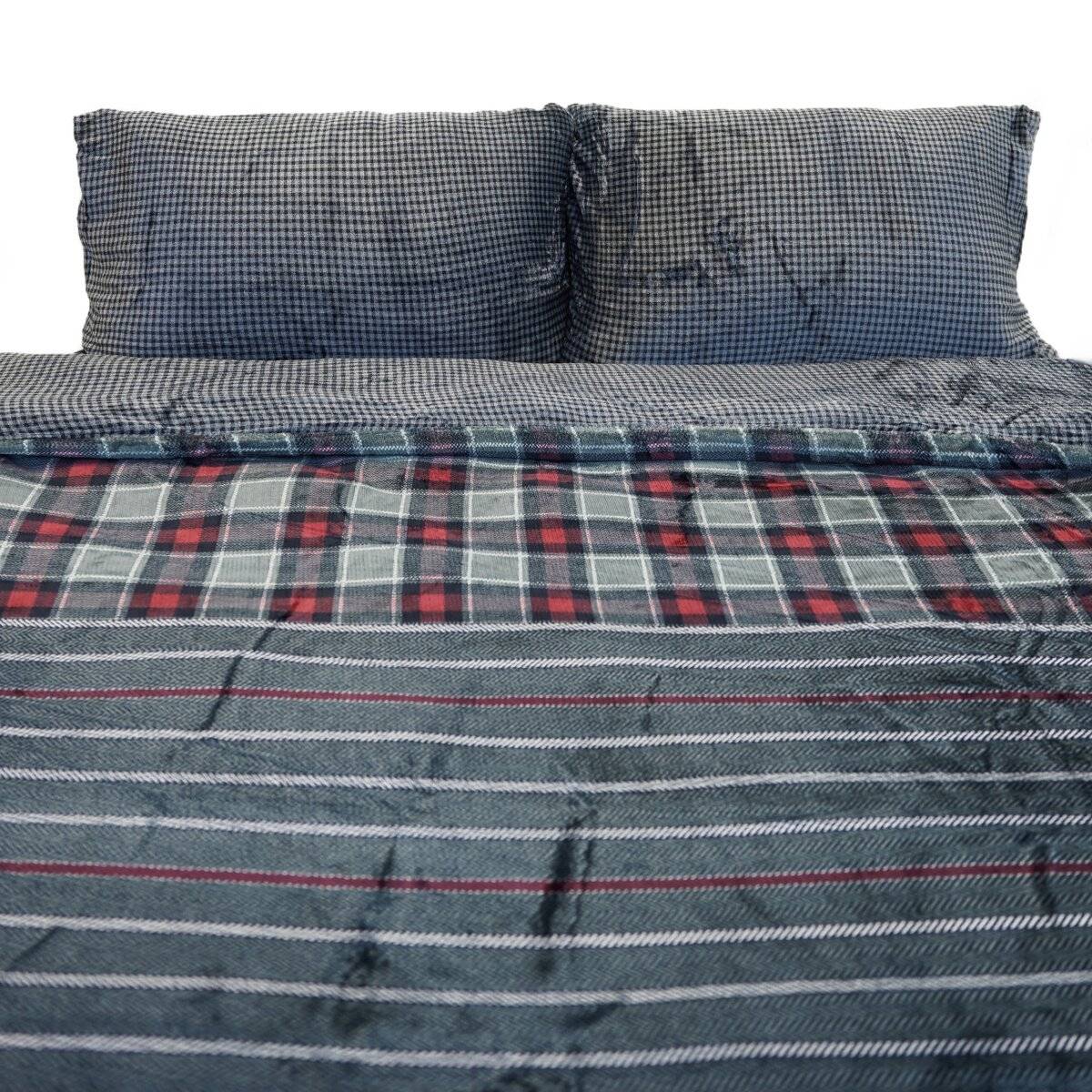 Kuschelige Plüschbettwäsche mit Reißverschluss, warmhaltend & wendbar in Anthrazit/Bordeaux 240x220 cm