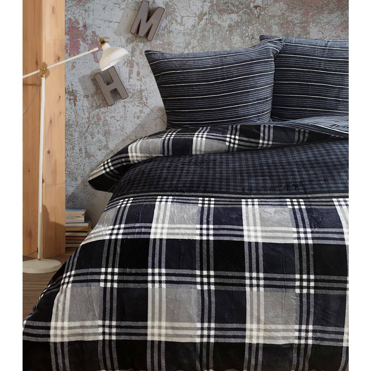 Plüschbettwäsche mit Karomuster – Wendebettwäsche mit verdecktem Reißverschluss 240x220 cm