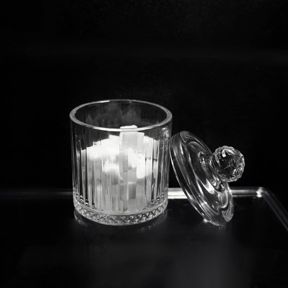 Glasschale mit Deckel im Riffle-Design ideal für Snacks oder Gewürze Transparent