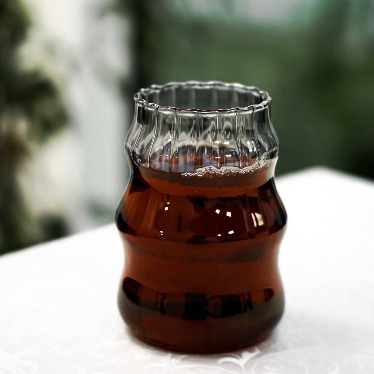 2er Gläser-Set mit Bubble & Riffle Design 500 ml Trinkgläser in Schwarz Hitzebeständig