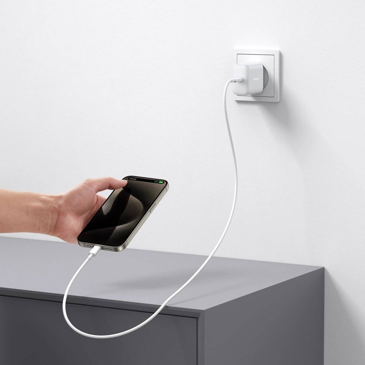 Schnellladegerät mit USB-C Anschluss PD 30W QC SFC Netzwerkladegerät  Weiß