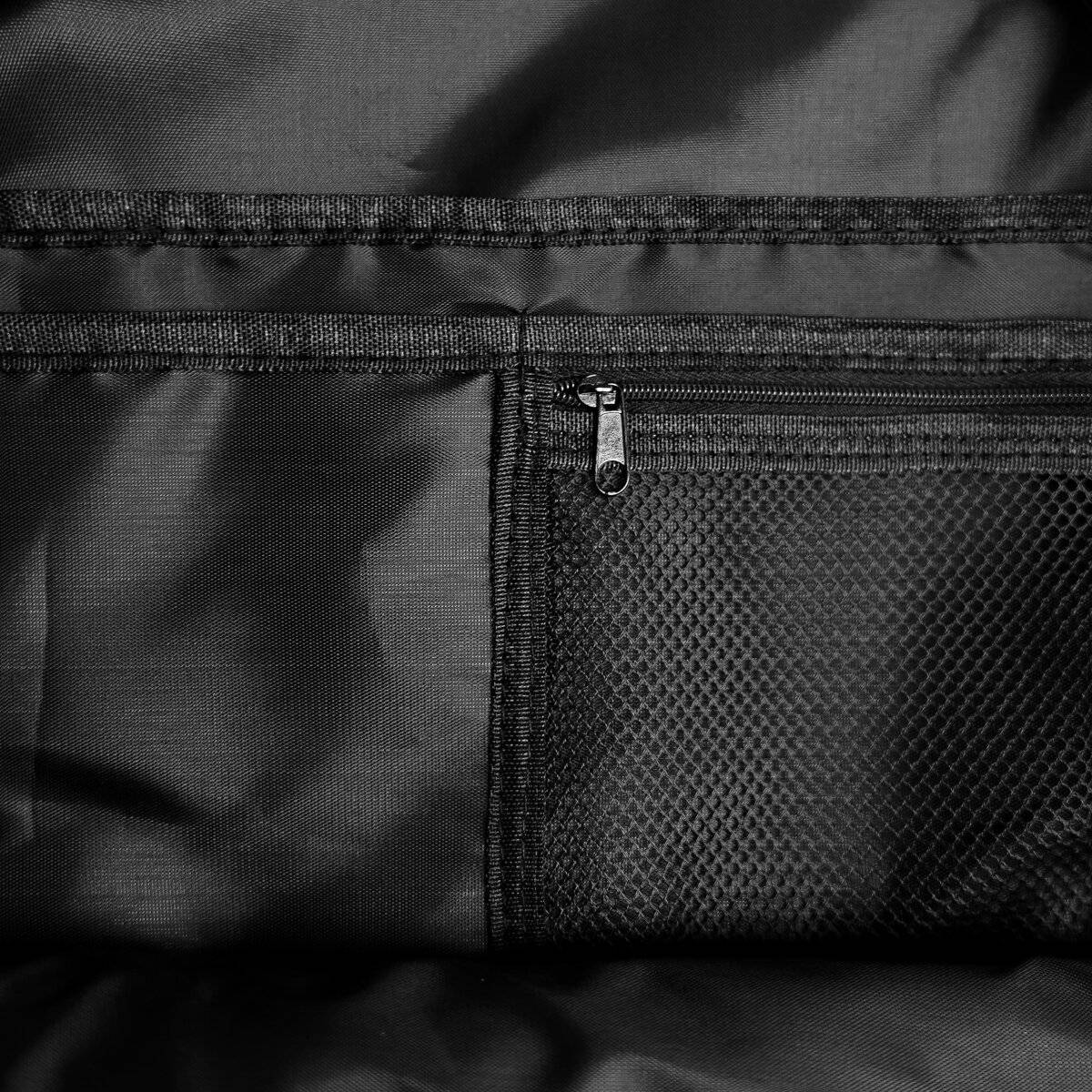 Moderner Rucksack mit geometrischem Muster  vereint Stil und Funktionalität