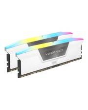Zwei RGB-beleuchtete Desktop-RAM-Speichermodule auf weißem Hintergrund.