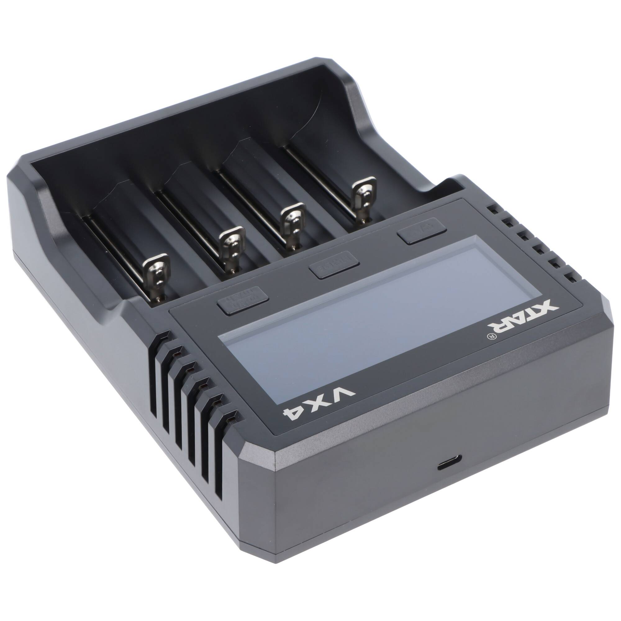 Ein Batterieladegerät für vier AA-Batterien mit LCD-Display und USB-Eingang, mit drei sichtbaren Batteriefächern.