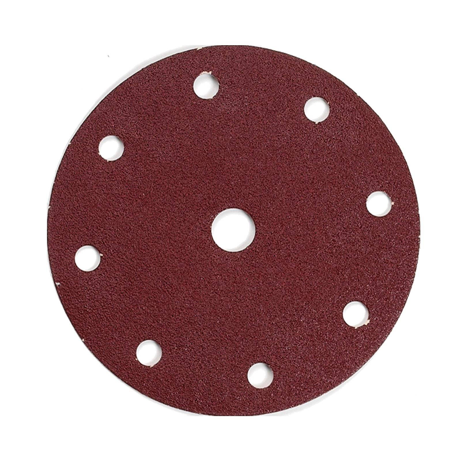 Eine runde, dunkelrote Schleifpapier-Scheibe mit mehreren Löchern zur Befestigung an einem Schleifwerkzeug, die zum Glätten von Oberflächen verwendet wird.