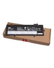 Ein schwarzes Laptop-Akku-Pack, das auf einer offenen Pappversandbox ruht, auf weißem Hintergrund dargestellt.