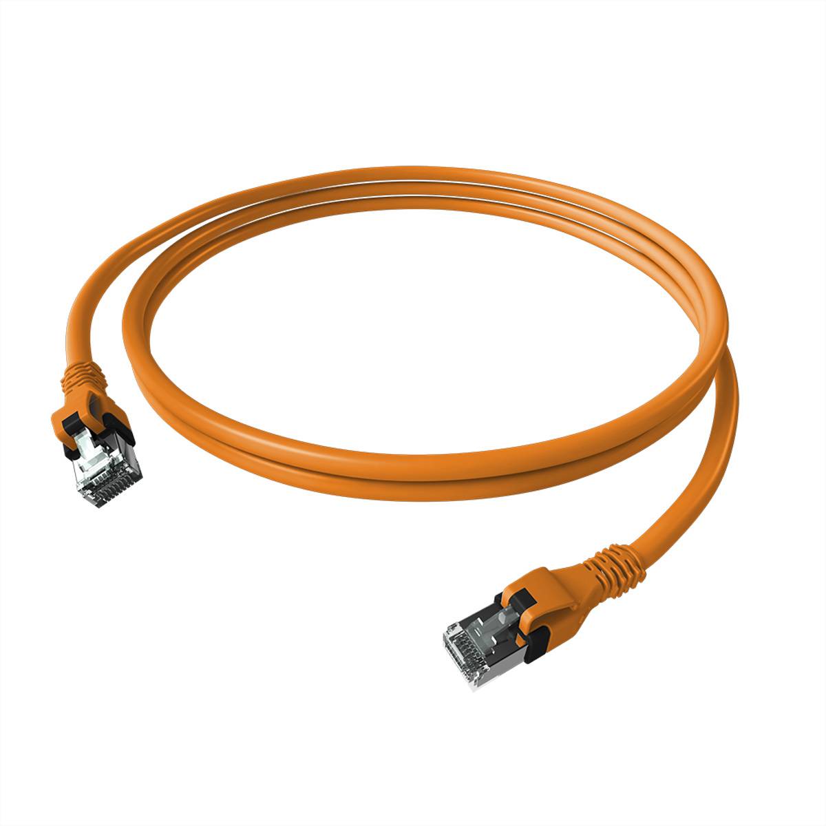 Oranges Ethernet-Kabel mit RJ45-Steckern an beiden Enden, aufgerollt auf weißem Hintergrund.