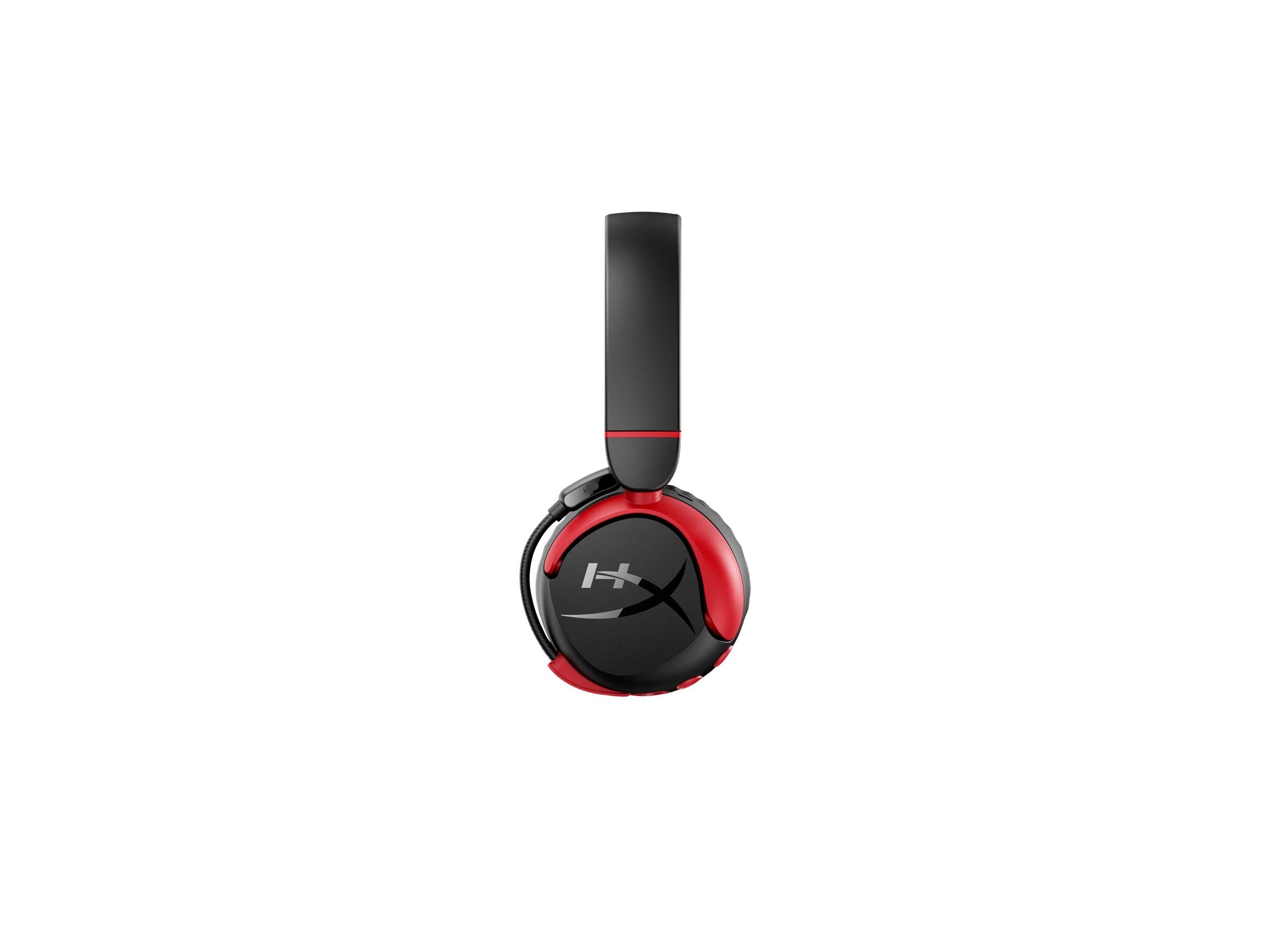 Schwarze und rote Over-Ear-Kopfhörer mit elegantem Design und sichtbarem Markenlogo auf der Ohrmuschel, vor einem schlichten weißen Hintergrund.