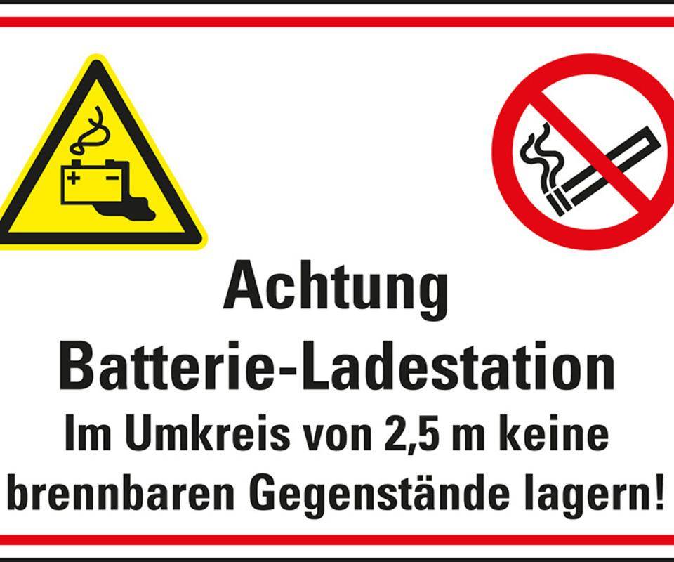 Hinweisschild Batterieladestation im Umkreis..., Kunststoff, 400x300mm