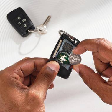 Energizer Knopfzelle 2032 E303945700 Lithium 4+2St