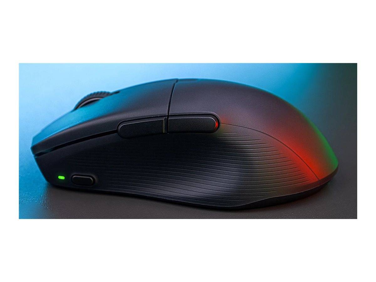 Eine schwarze Computermaus mit einem leuchtenden Seitendesign sitzt auf einer Oberfläche.