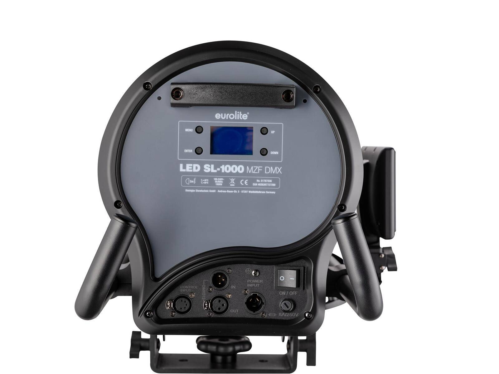 Das Bild zeigt die Rückseite einer Eurolite LED SL-1000 MZF DMX-Leuchte mit Bedienfeld, Ein-/Ausgängen und Griffen.
