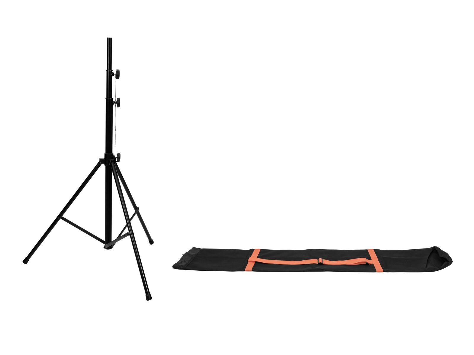 Ein schwarzes Stativ steht neben einem flachen, zusammengefalteten schwarzen Hintergrund auf dem Boden, beides wird für Fotografie- oder Videoproduktionsaufnahmen verwendet.