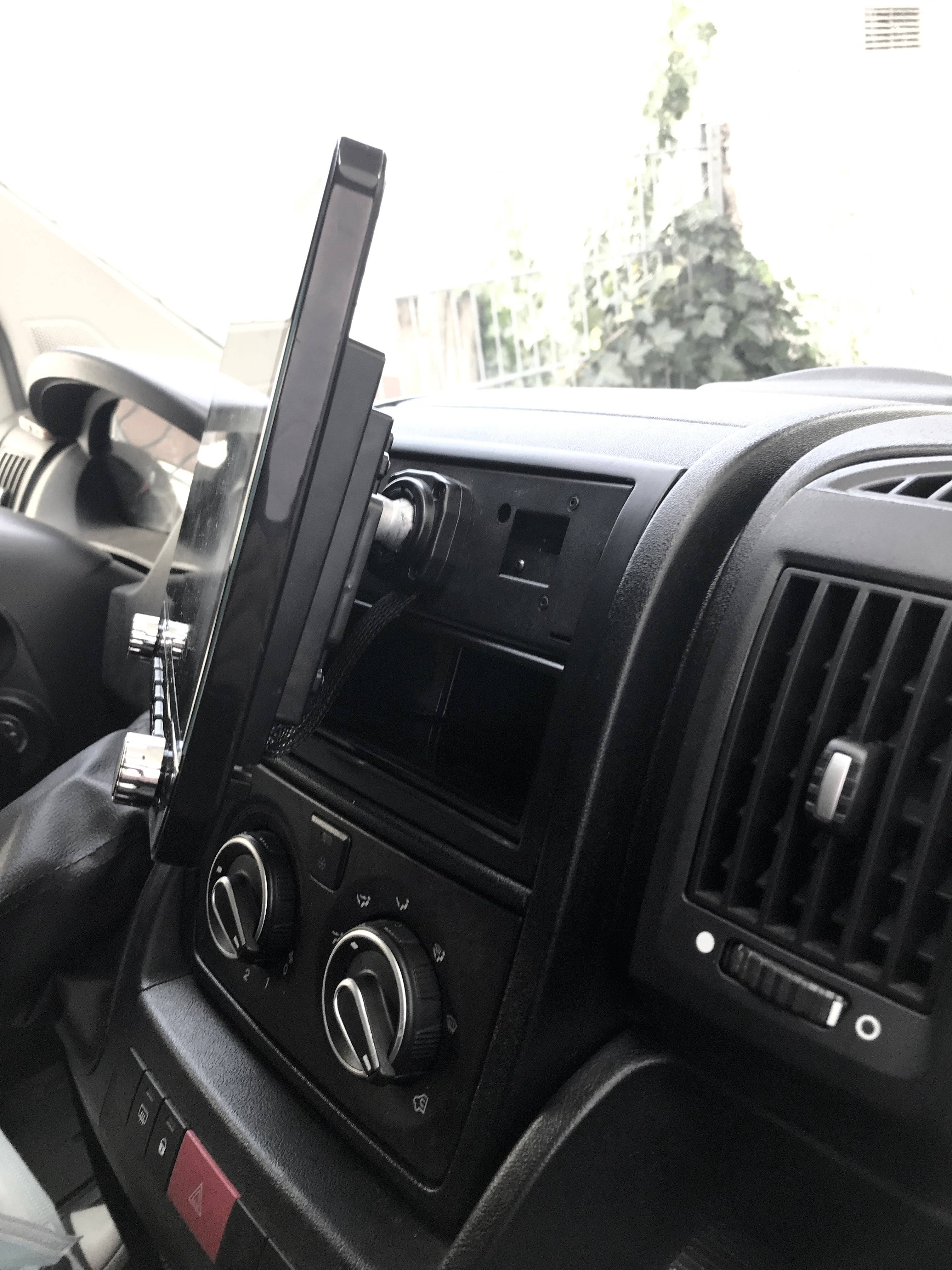 Multi Angel Naviceiver VN1061 10,1" mit DAB+, Bluetooth und 4G/LTE wahlweise mit iGO Camper Navigation