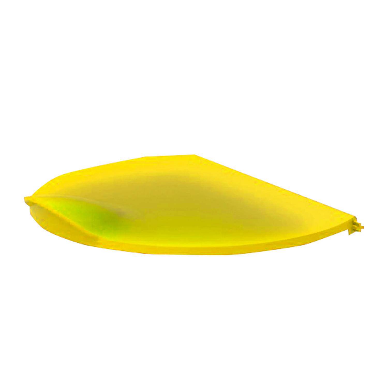 Gelber blattförmiger Ballon oder aufblasbares Schwimmgerät isoliert auf weißem Hintergrund.
