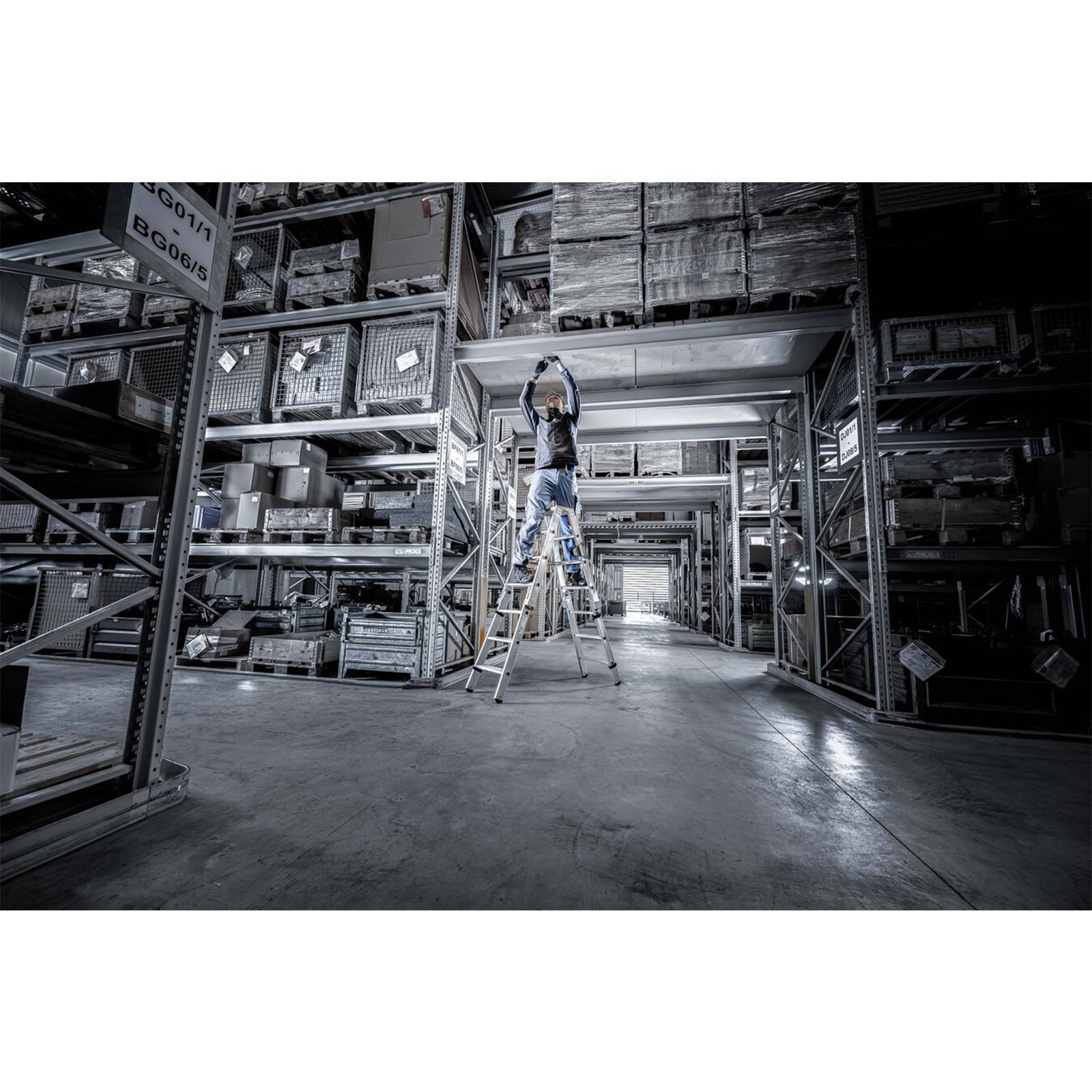 Munk Stufen Stehleiter Set beidseitig begehbar steckbar 7 Stufen