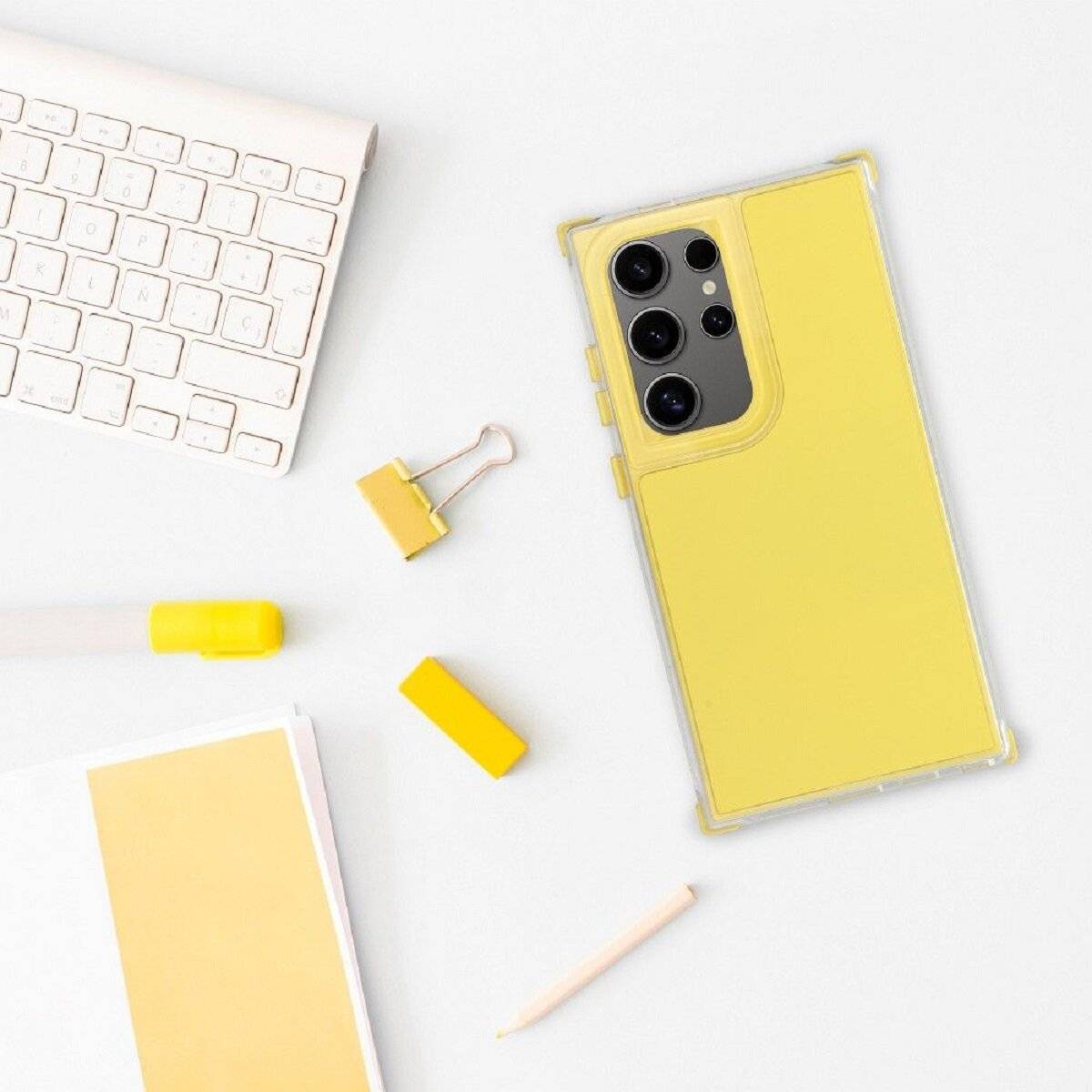 Stylische Bumper Handyhülle – Moderner Look und Robuster Schutz kompatibel mit Samsung Galaxy S25 Plus Gelb