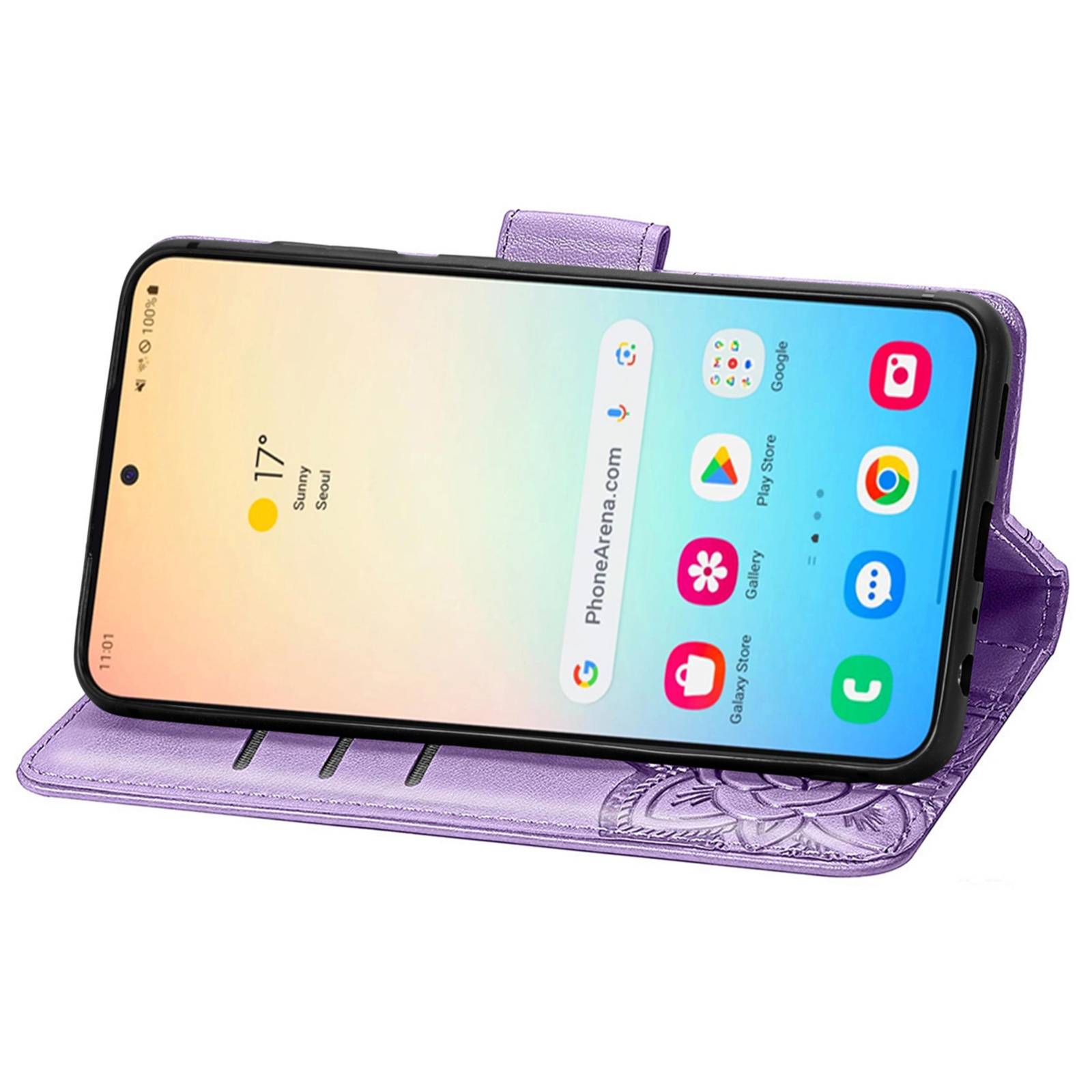 Violettes Folio-Handyetui, das ein Smartphone in Querformat hält und den Startbildschirm mit angewinkeltem Ständer anzeigt.