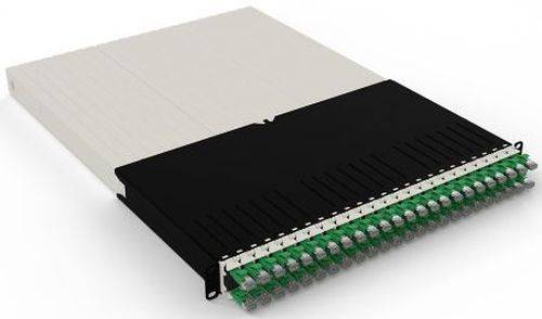 patchbox.one/30RU/STP (1,8 m) mit 24 Kassetten, Patchkabel Cat. 6a, U/FTP, PoE, Kabel grün