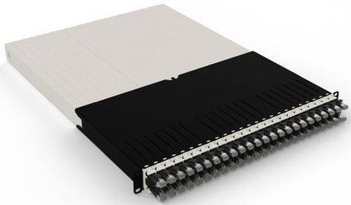 patchbox.one/30RU/STP (1,8 m) mit 24 Kassetten, Patchkabel Cat. 6a, U/FTP, PoE, Kabel schwarz