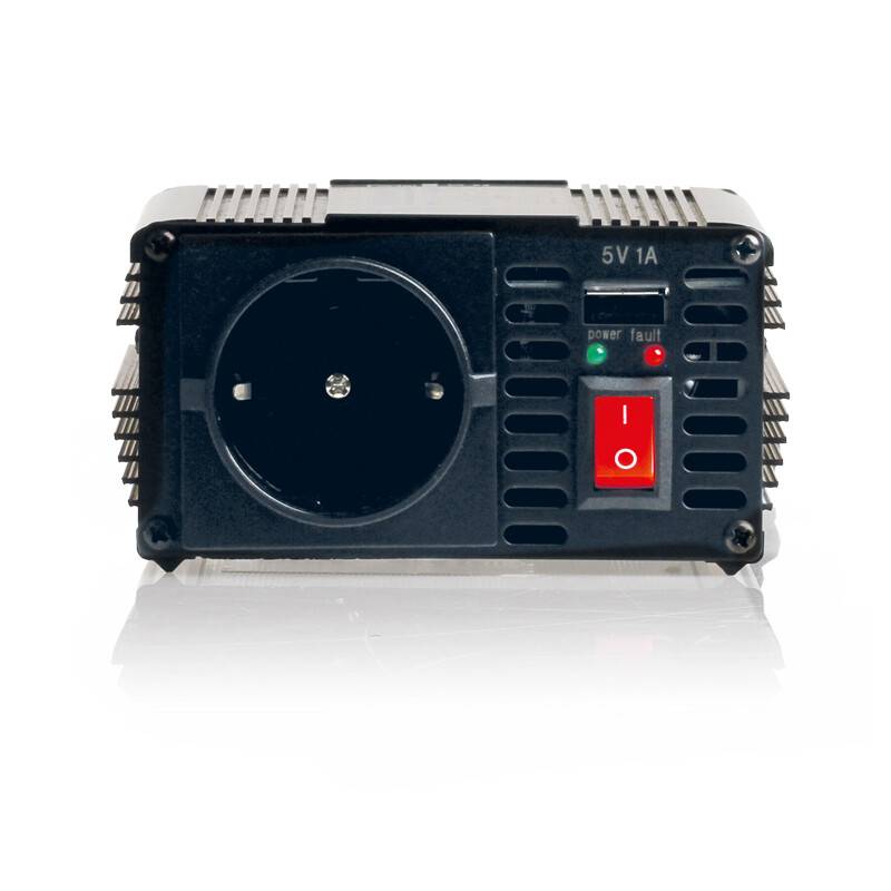 Ein schwarzer Spannungsstabilisator mit einer runden Buchse auf der linken Seite und rotem Ein-/Aus-Schalter auf der rechten Seite, beschriftet mit „5V 1A Stromfehler