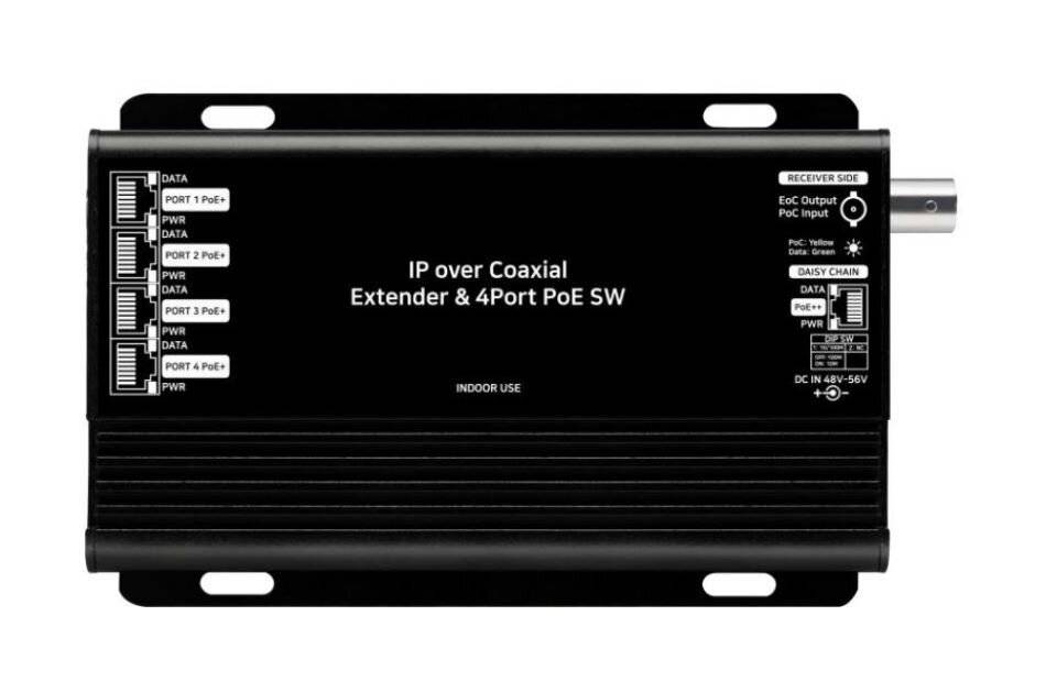 Black IP über Koaxial-Verlängerer & 4-Port PoE-Schalter-Gerät mit beschrifteten Anschlüssen und Indikatoren auf der Frontplatte.