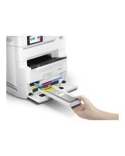 Hand, die ein Papierfach in einen weißen Bürodrucker oder Kopierer einführt.