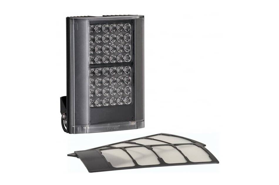 Schwarze LED-Flutlicht mit abnehmbarem gekrümmtem Schutzlinsen-Abdeckung von vorne auf weißem Hintergrund gezeigt.