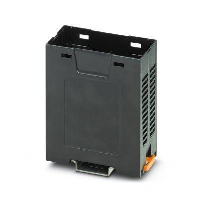 Schwarzes rechteckiges Elektromodul oder Batteriegehäuse mit Lüftungsschlitzen und einer vorderen Griffleiste auf weißem Hintergrund.
