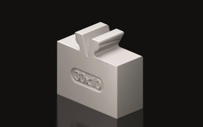 Ein metallisches Objekt mit geprägtem 