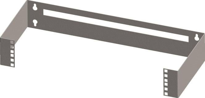 Diagonale Linien auf einer strukturierten Oberfläche, die ein minimalistisches, abstraktes Muster mit Kontrast zwischen Licht und Schatten erzeugen.