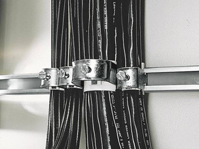 Rittal Kabelschelle 18-22mm DK 7097000 1=25 Industriematerial Schaltschränke Schaltschr.Gehäuse