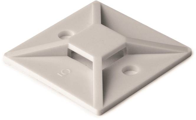 Eine quadratische, graue Kunststoff-Kabelklemmenhalterung mit einem zentralen Schlitz und vier Schrauchlöchern, die zum Befestigen von Kabeln auf ebenen Flächen konzipiert ist.