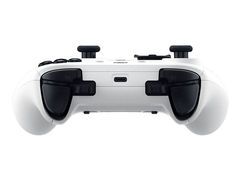 Ein weißer Gaming-Controller, von hinten betrachtet, mit Trigger- und Schultertasten, und einem USB-C-Anschluss, der in der Mitte am unteren Rand positioniert ist.