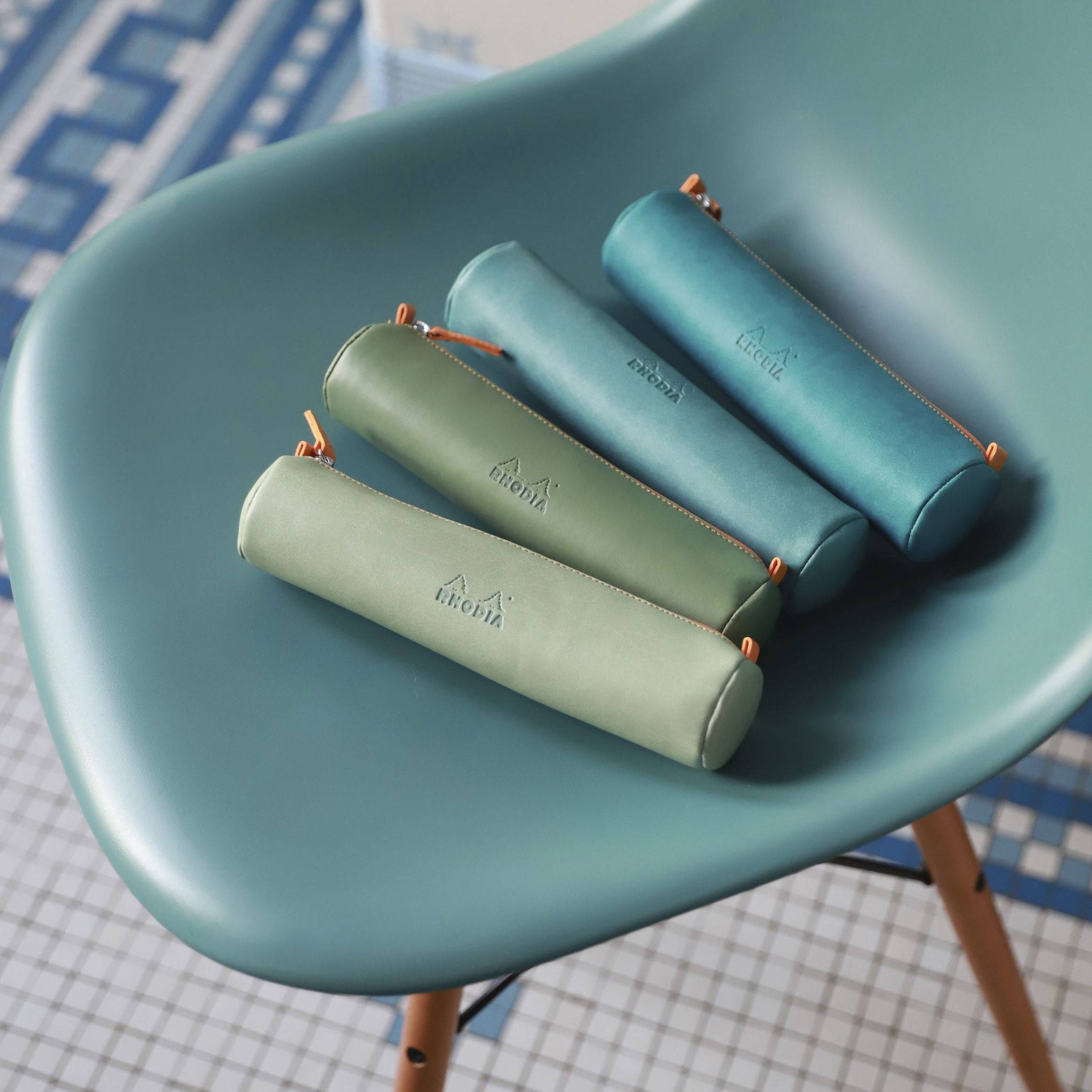 Rhodia rundes Schlampermäppchen 21,5xØ5cm Kunstleder Wassergrün 319007C