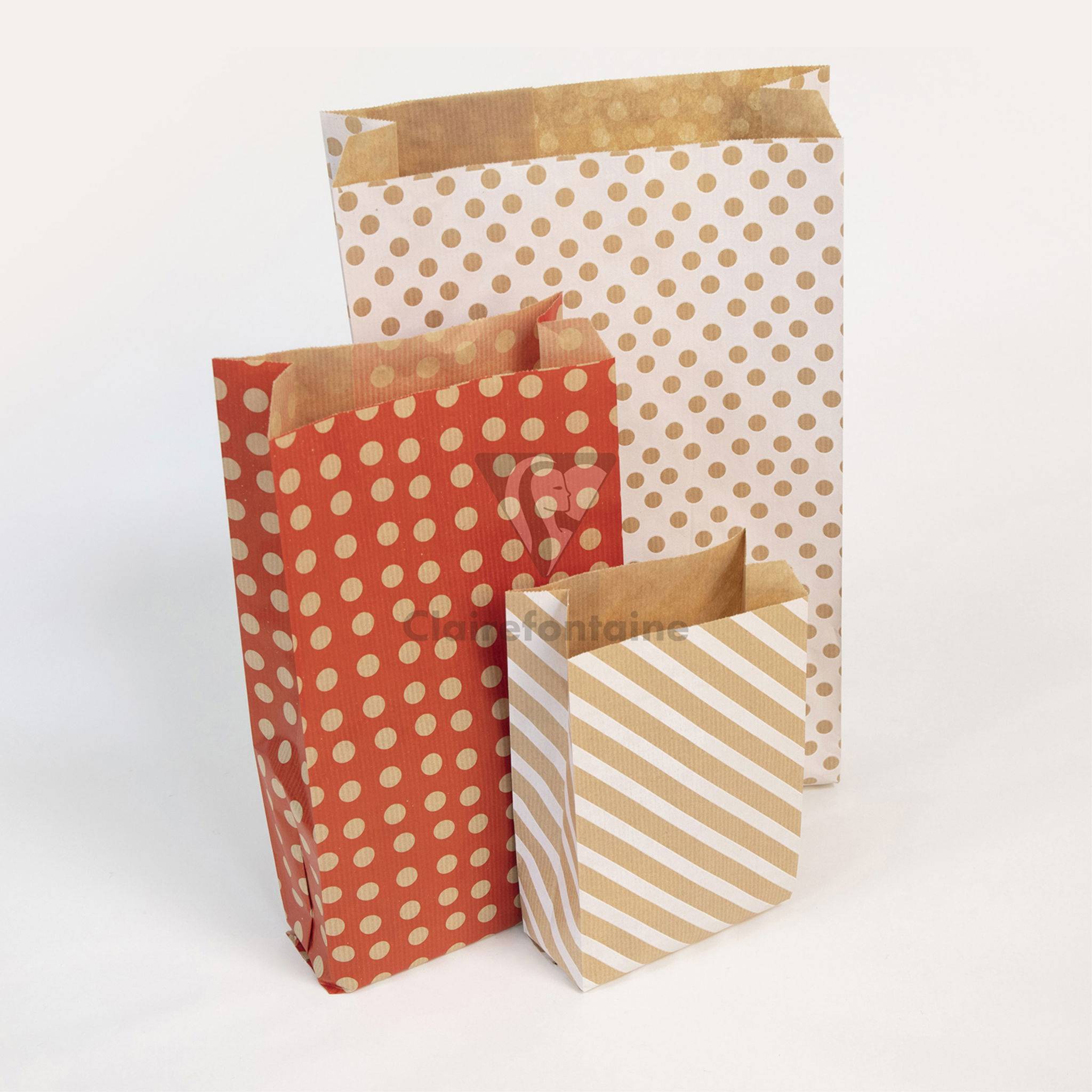 Clairefontaine Pack. 50 Geschenktüten Kraft 15x31+6cm Punkte, Rot 394110C