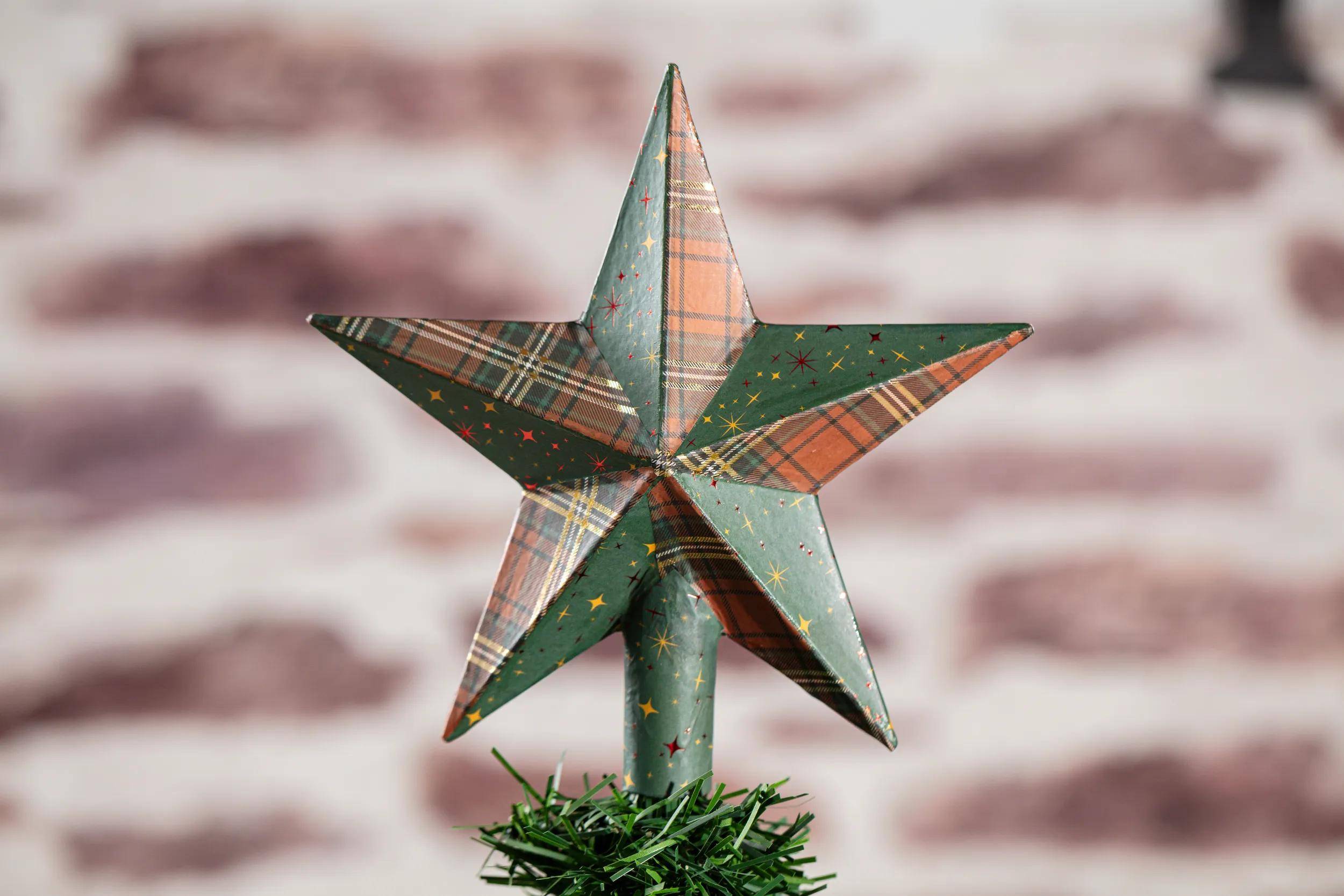 Décopatch 2x Pappmaché, Christbaumspitze, Stern, 20x6×20 cm Kartonbraun NO061C