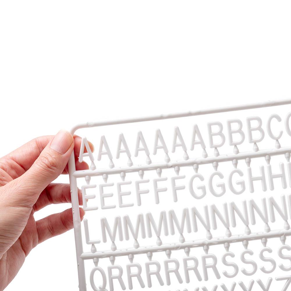 Showdown Set weißer Kunststoffbuchstaben - für Buchstabentafel - Schwarz