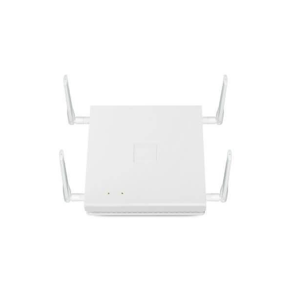 Weißer kabelloser Router mit vier externen Antennen auf einfachem Hintergrund.