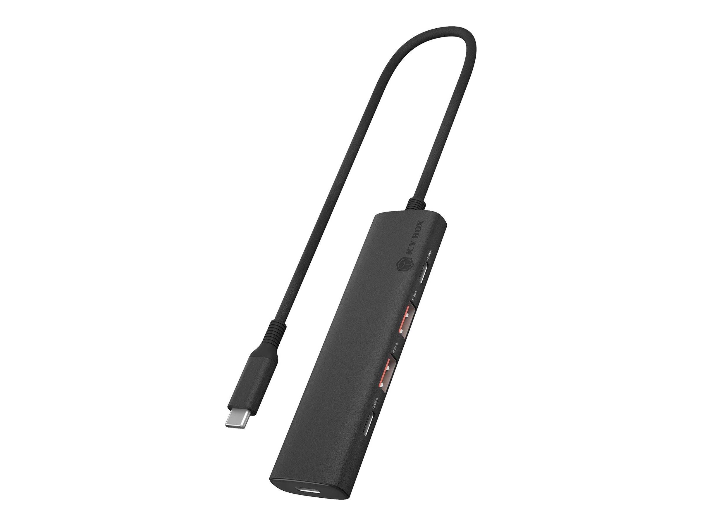 Schwarzer USB-C-Hub mit angeschlossenem Kabel, zeigt mehrere Seitenports und ein kompaktes rechteckiges Design auf weißem Hintergrund.